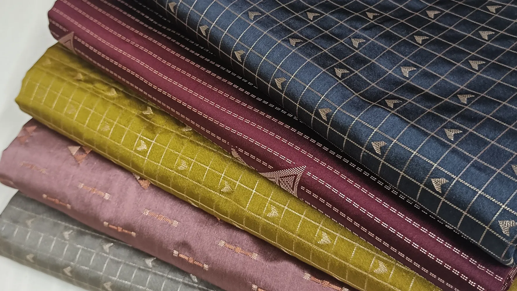 Aganayaa Saree Studio